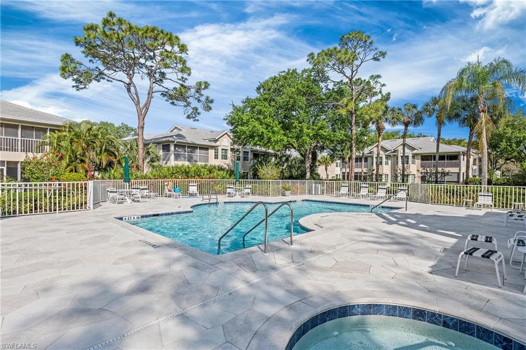 2852 Aintree Ln K102, Naples, FL 34112-22