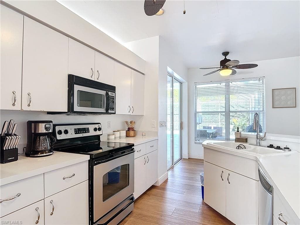 4991 Brixton Ct, Naples, FL 34104-47