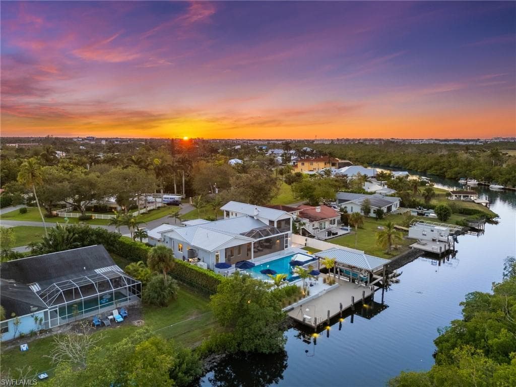 2323 Harbor Rd, Naples, FL 34104-4