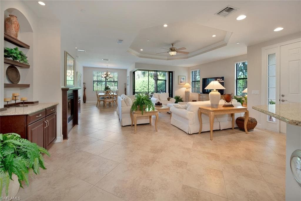 8757 Bellano Ct 6-104, Naples, FL 34119-8