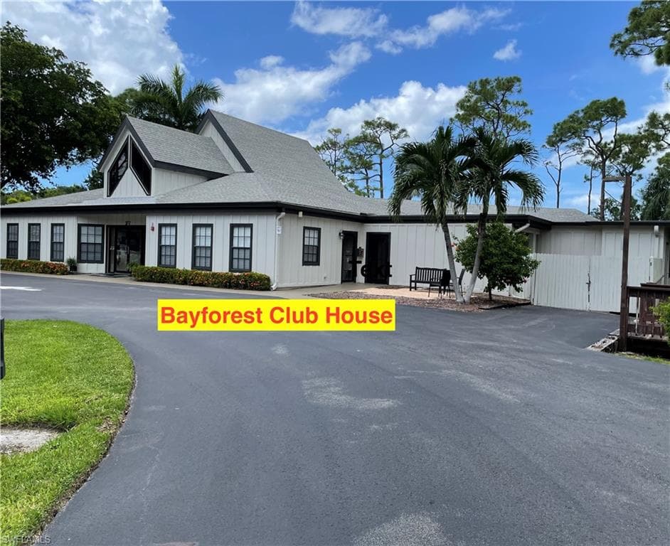 15475 Cedarwood Ln 8-202, Naples, FL 34110-4