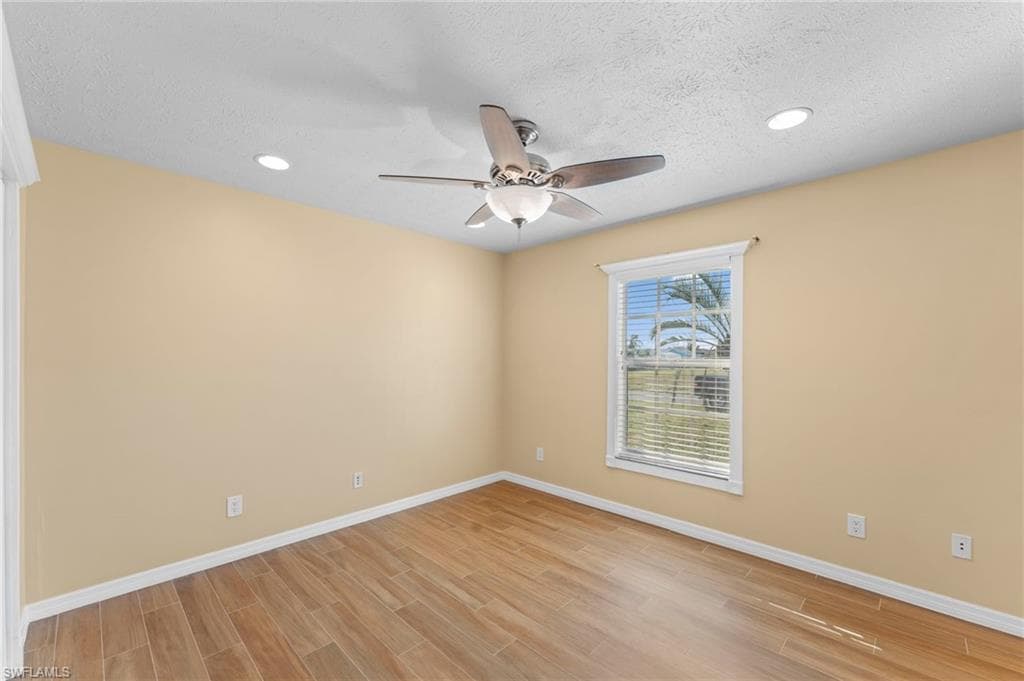131 23rd Ter, Cape Coral, FL 33909-18