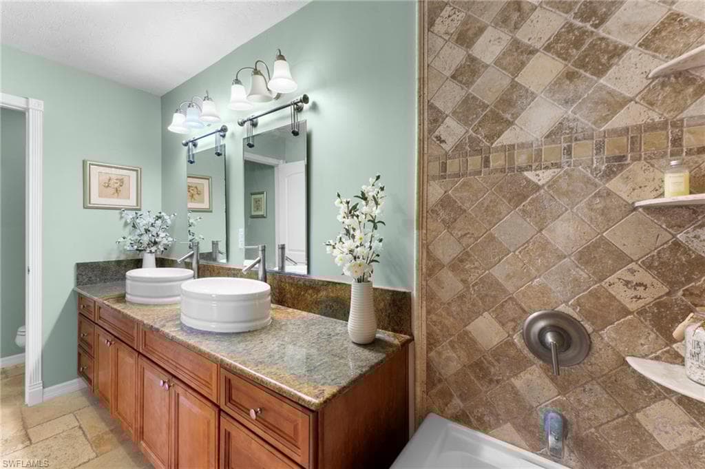131 23rd Ter, Cape Coral, FL 33909-24