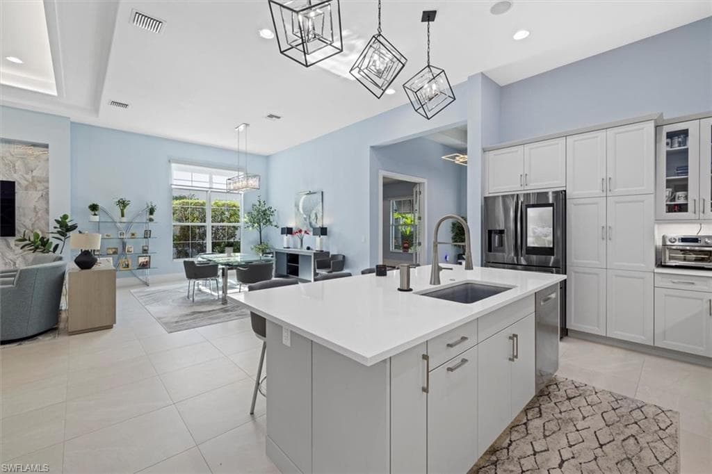 3184 Capistrano Ln, Naples, FL 34114-19