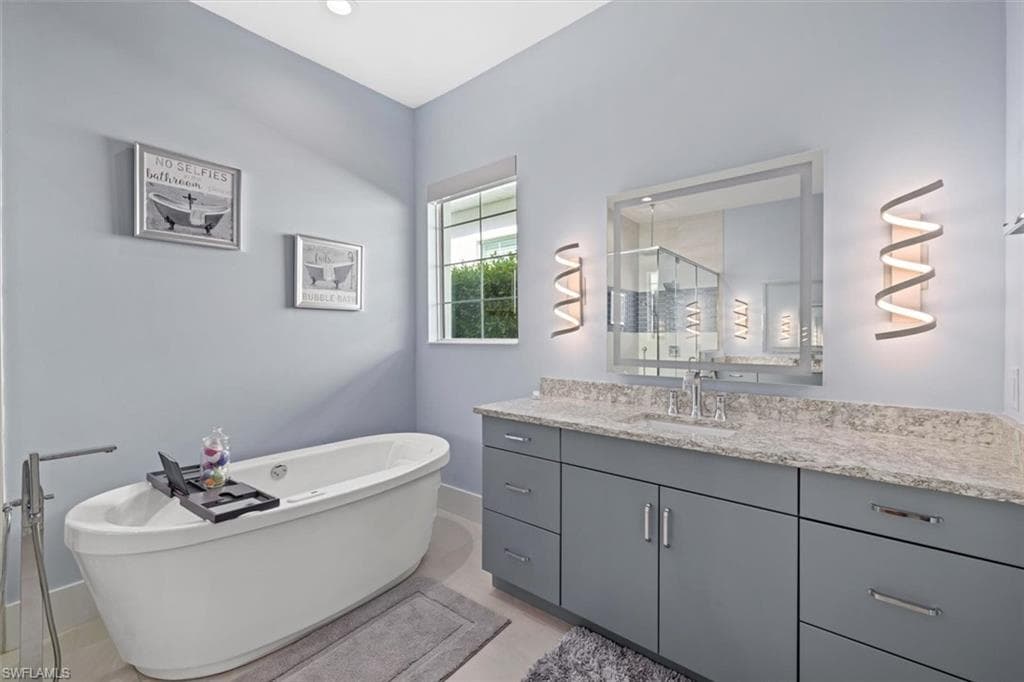 3184 Capistrano Ln, Naples, FL 34114-34