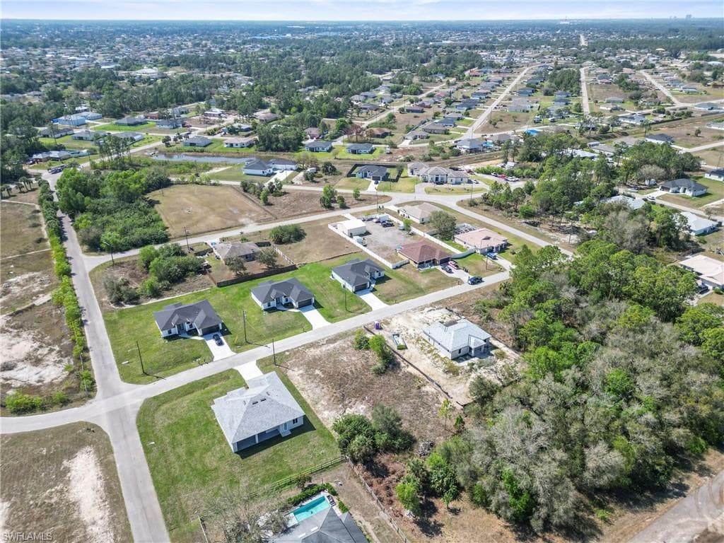 2005 Curry Ave N, Lehigh Acres, FL 33971-25