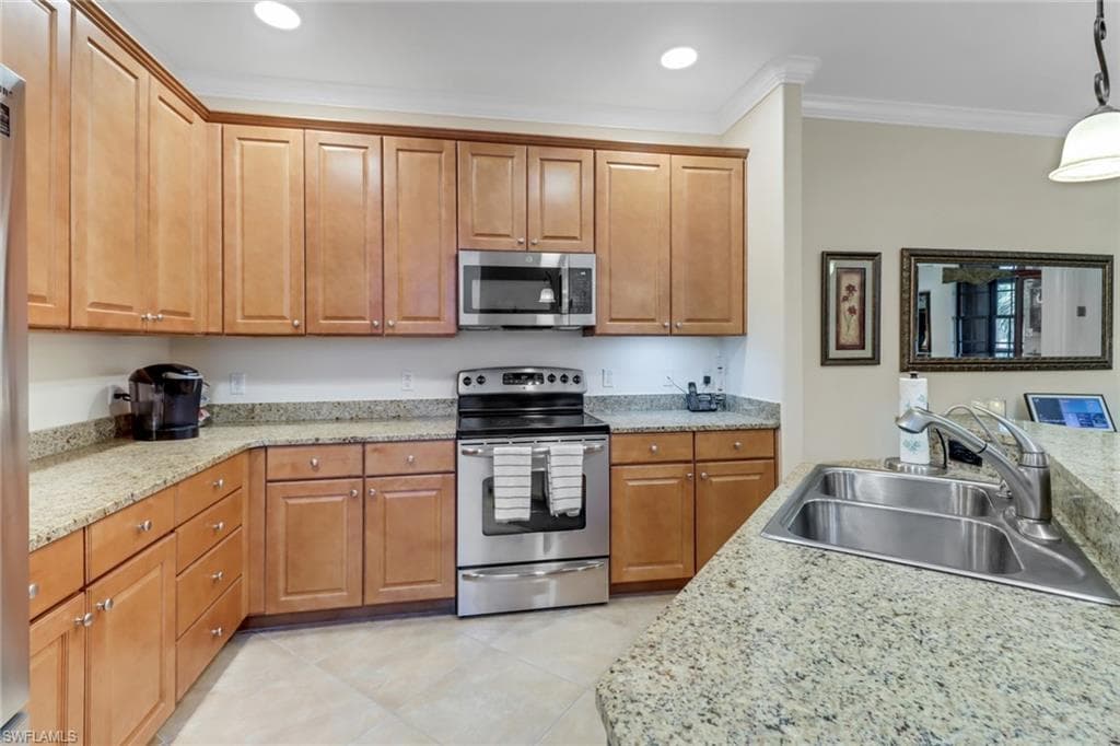 9163 Delano St 100-2, Naples, FL 34113-7