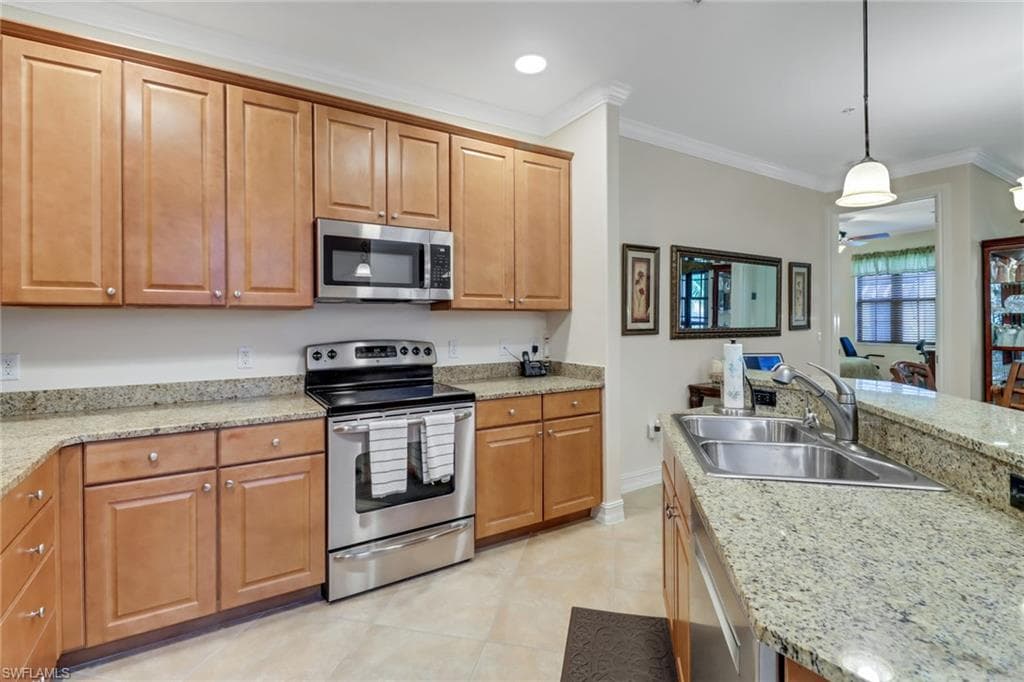 9163 Delano St 100-2, Naples, FL 34113-8