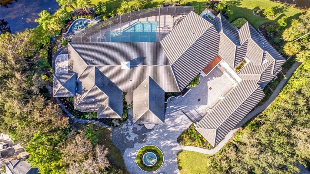 13323 Rosewood Ln, Naples, FL 34119-4