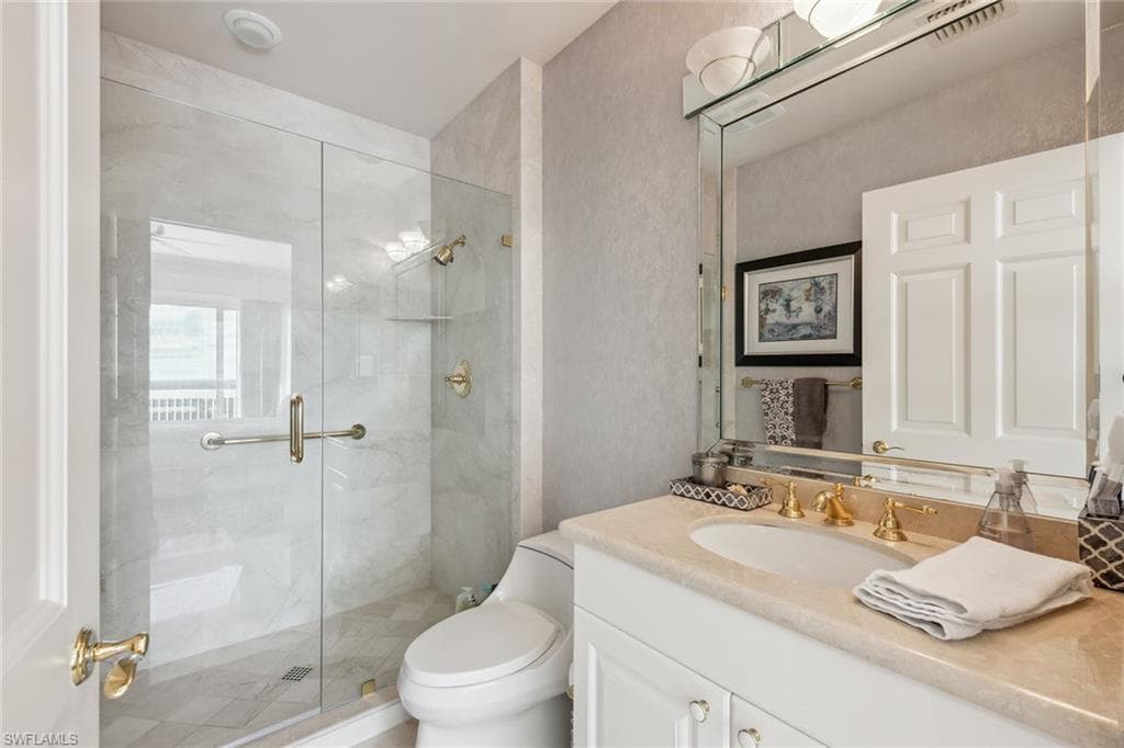 7117 Pelican Bay Blvd Ph-17, Naples, FL 34108-19