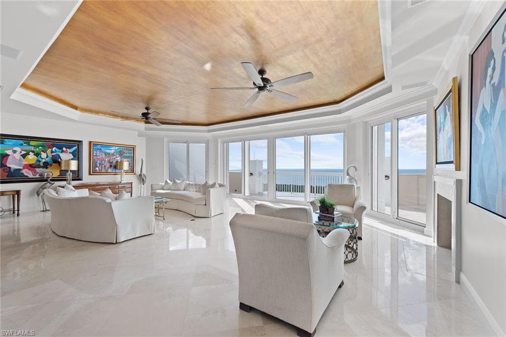 7117 Pelican Bay Blvd Ph-17, Naples, FL 34108-23