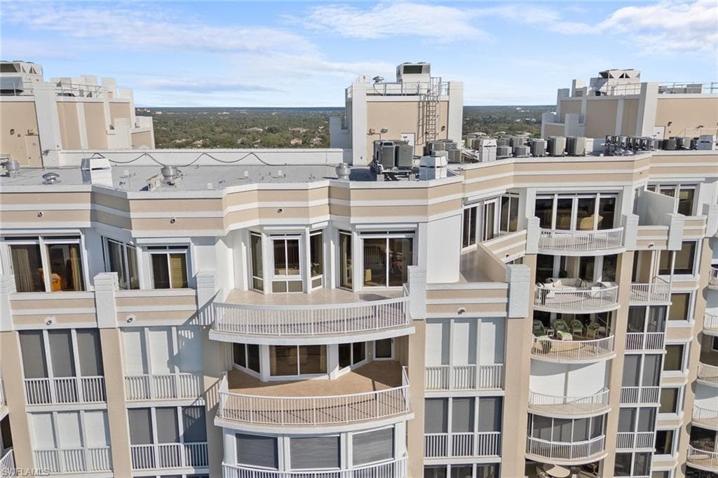 7117 Pelican Bay Blvd Ph-17, Naples, FL 34108-33