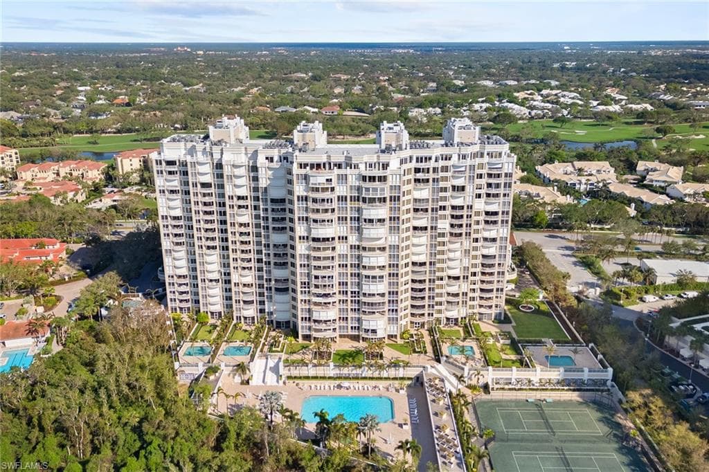 7117 Pelican Bay Blvd Ph-17, Naples, FL 34108-35