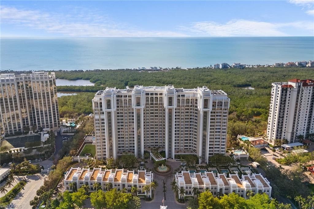 7117 Pelican Bay Blvd Ph-17, Naples, FL 34108-38