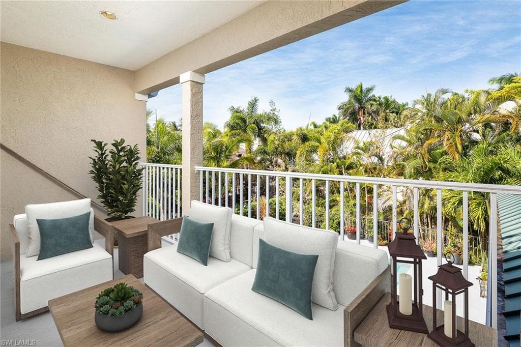 180 7th Ave S, Naples, FL 34102-31