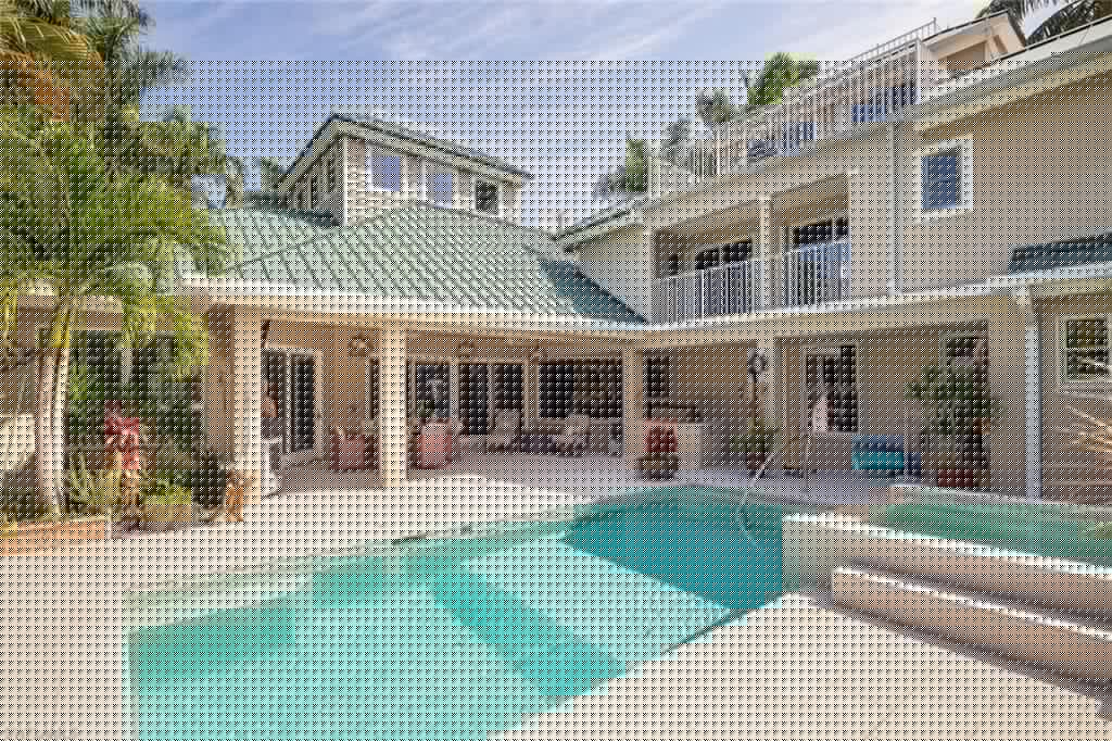 180 7th Ave S, Naples, FL 34102-41