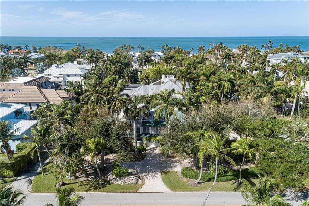 180 7th Ave S, Naples, FL 34102-50