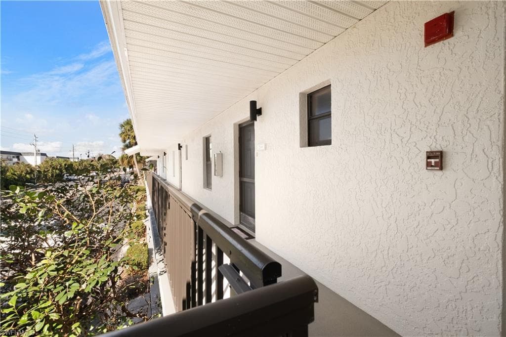 600 Neapolitan Way 216, Naples, FL 34103-16