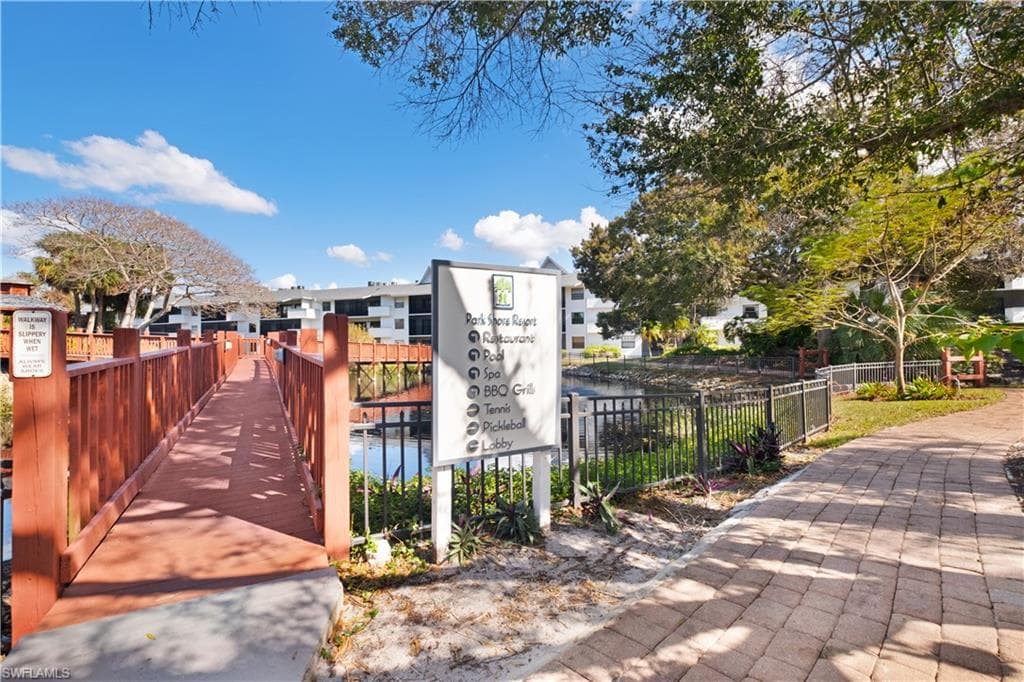 600 Neapolitan Way 216, Naples, FL 34103-25