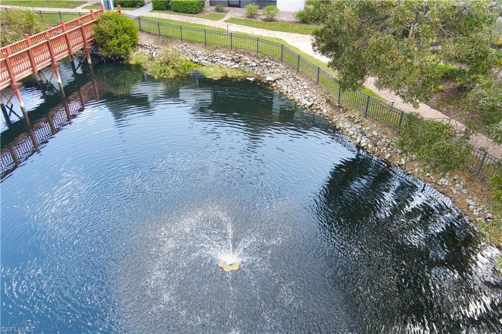 600 Neapolitan Way 216, Naples, FL 34103-38