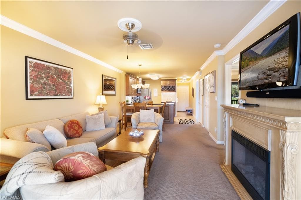 600 Neapolitan Way 216, Naples, FL 34103-6