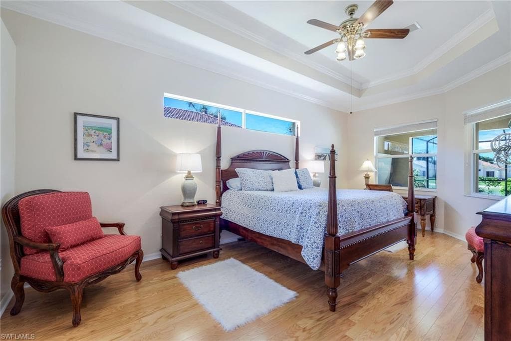 5014 Old Pond Dr, Naples, FL 34104-12