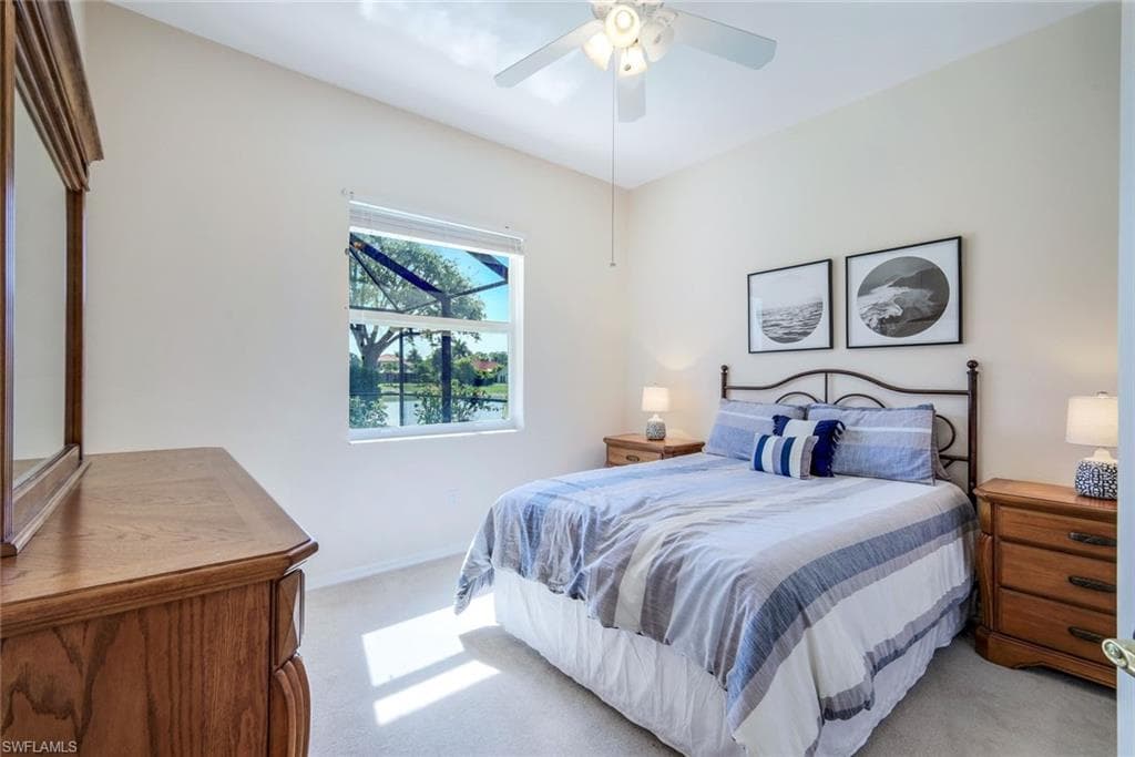 5014 Old Pond Dr, Naples, FL 34104-21