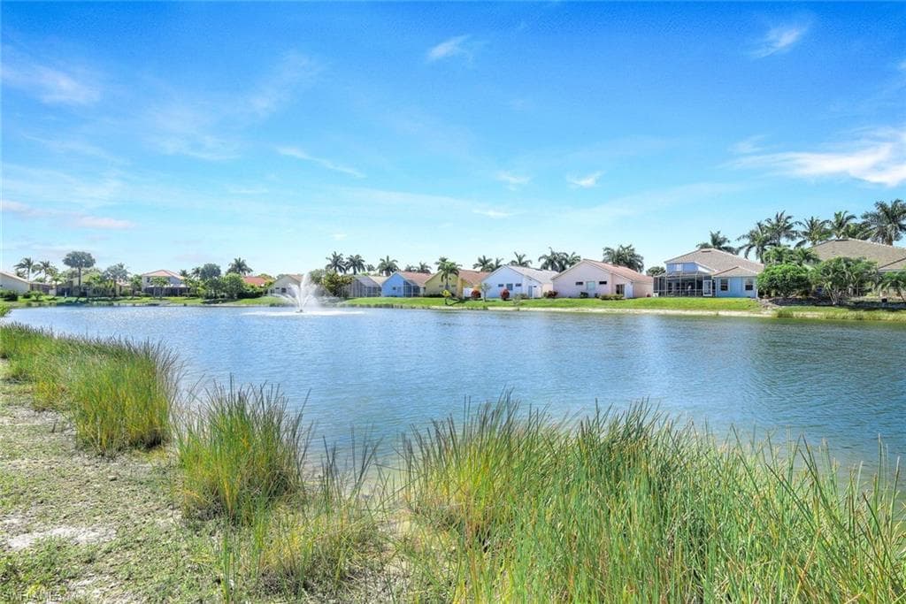 5014 Old Pond Dr, Naples, FL 34104-24