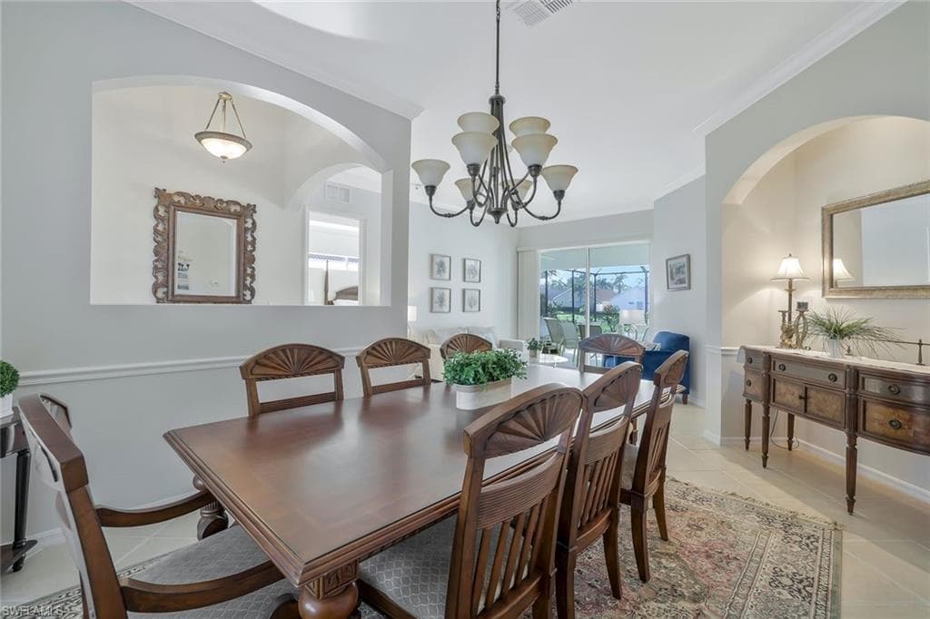 5014 Old Pond Dr, Naples, FL 34104-6