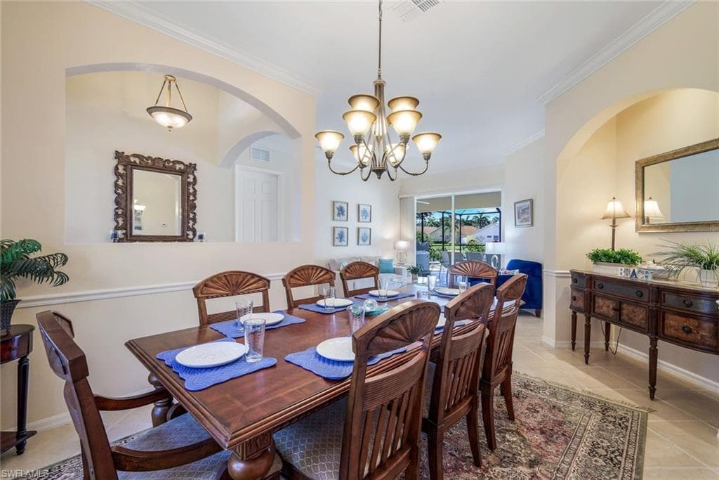 5014 Old Pond Dr, Naples, FL 34104-7