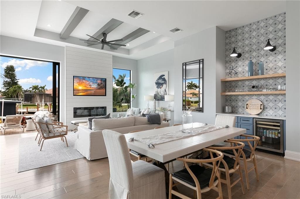 258 Capistrano Ct, Marco Island, FL 34145-15