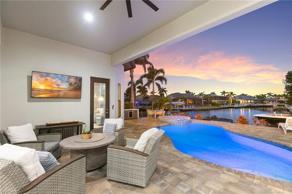258 Capistrano Ct, Marco Island, FL 34145-33