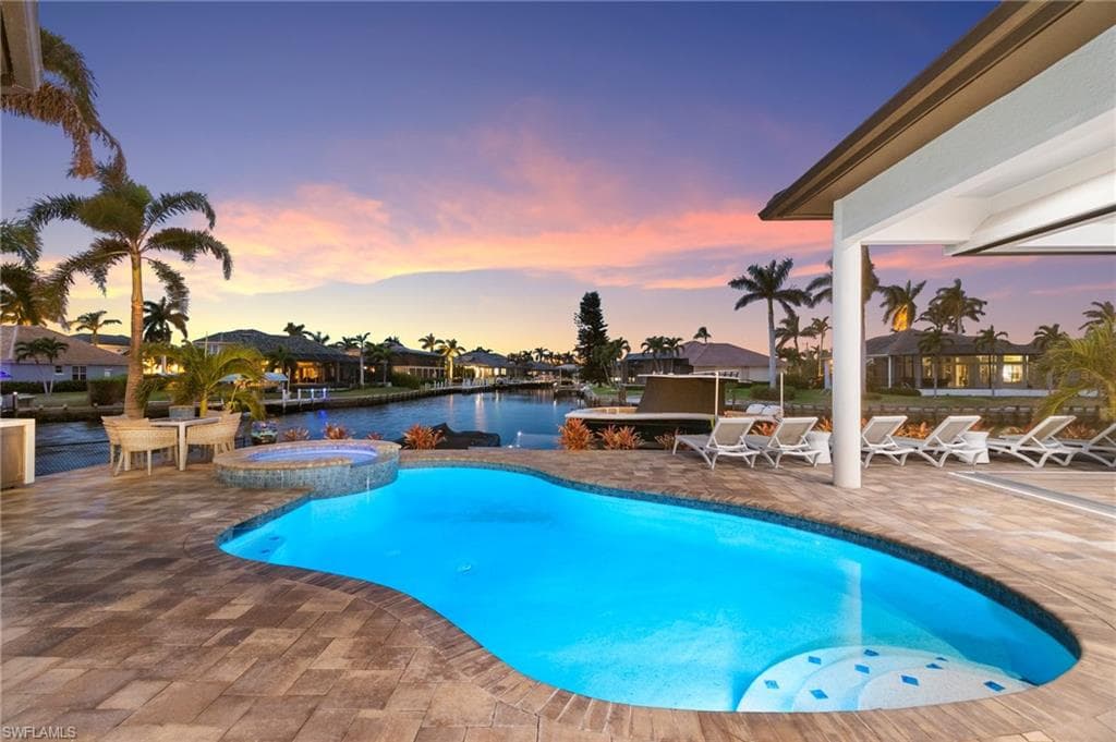 258 Capistrano Ct, Marco Island, FL 34145-35