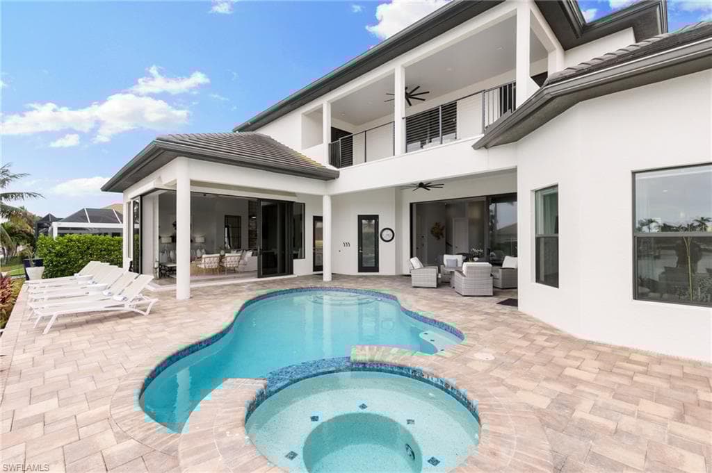 258 Capistrano Ct, Marco Island, FL 34145-39