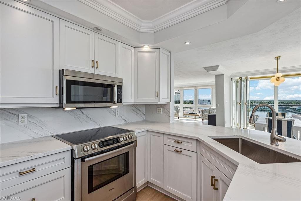 4031 Gulf Shore Blvd N 95, Naples, FL 34103-9