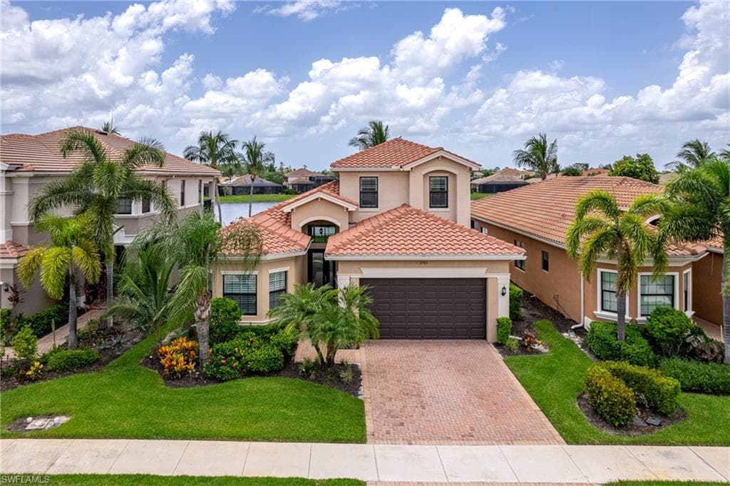 2785 Cinnamon Bay Cir, Naples, FL 34119-2