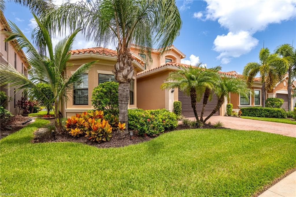 2785 Cinnamon Bay Cir, Naples, FL 34119-4