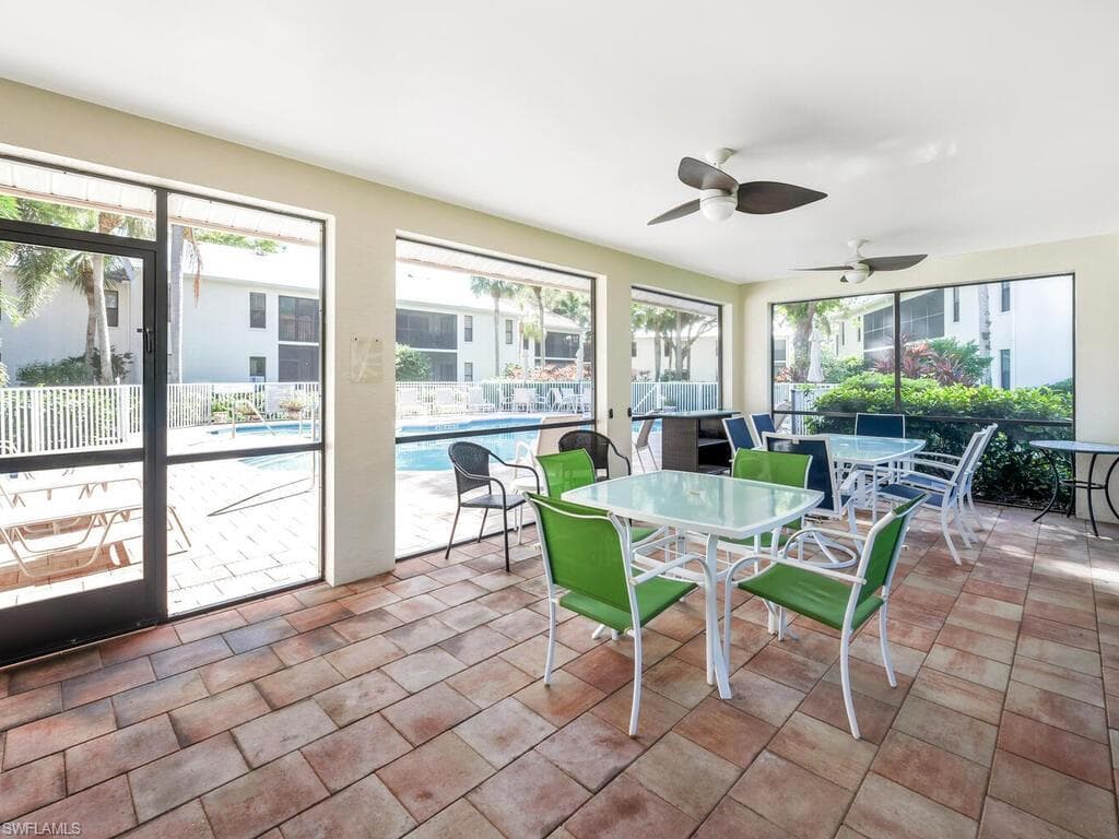 631 Serendipity Dr, Naples, FL 34108-38