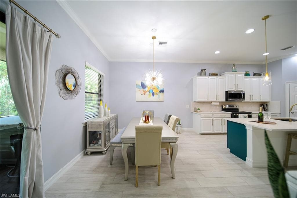 7874 Bucks Run Dr, Naples, FL 34120-9