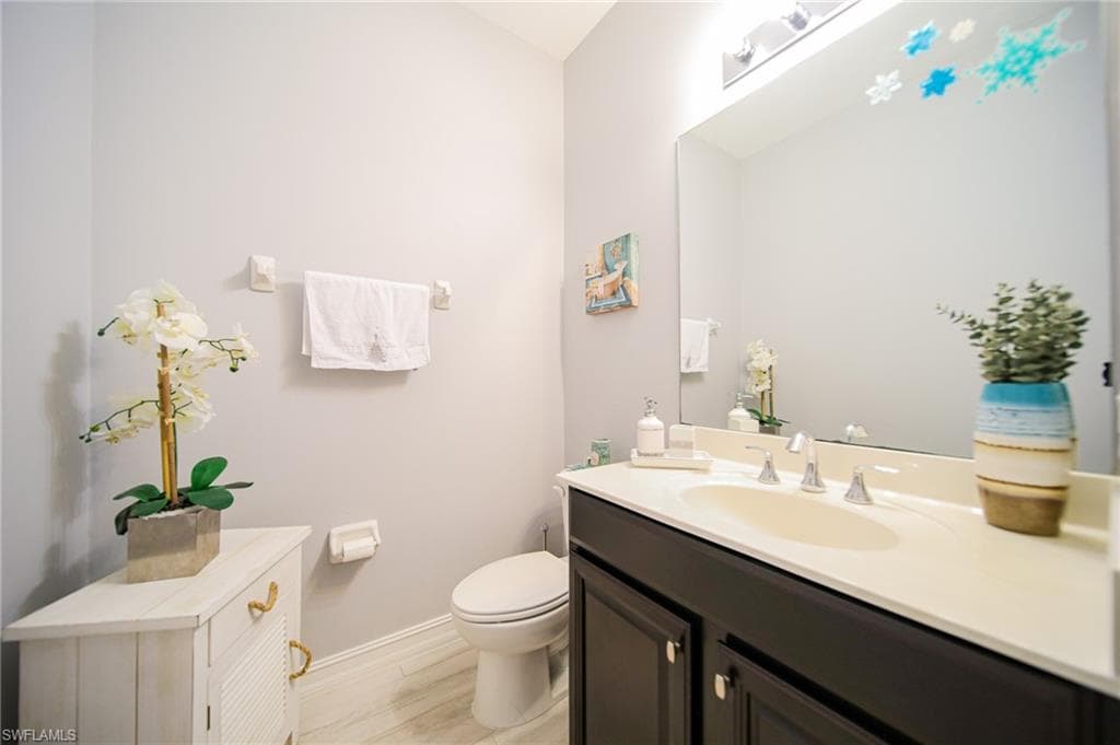 7874 Bucks Run Dr, Naples, FL 34120-21