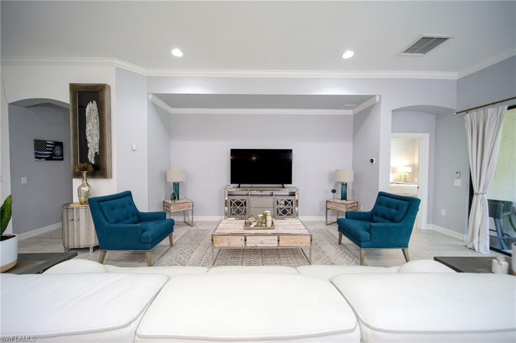 7874 Bucks Run Dr, Naples, FL 34120-7