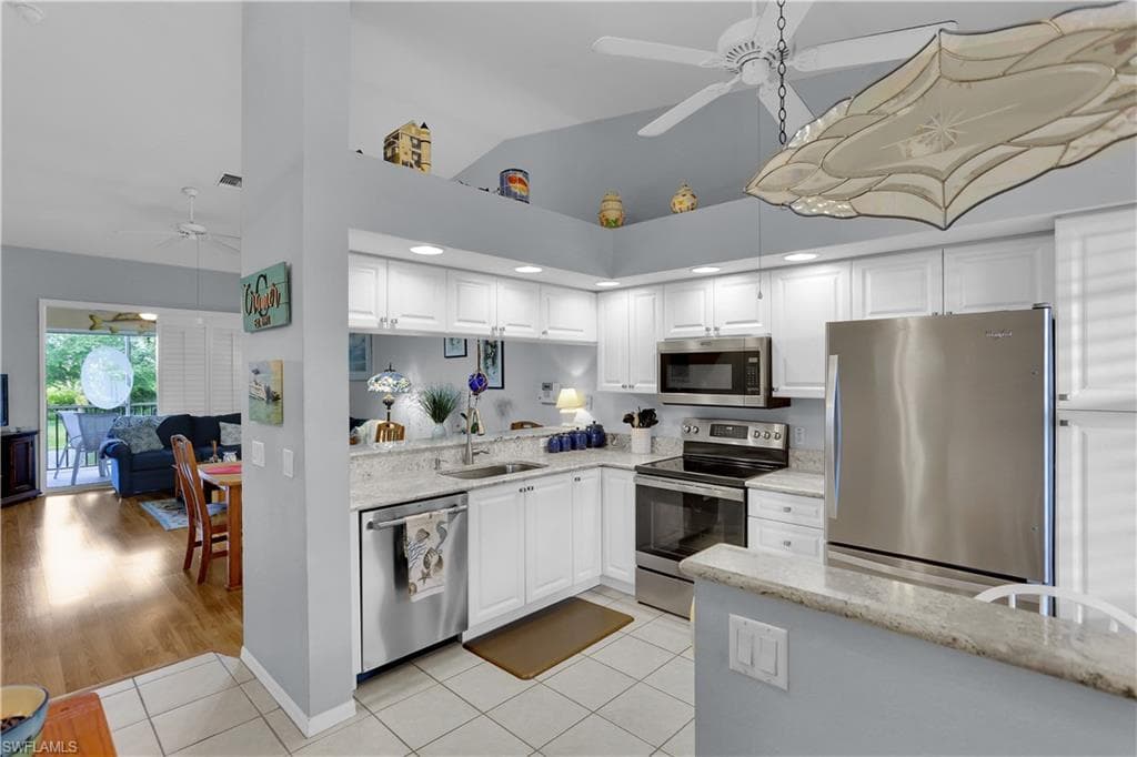 338 Newport Dr 1807, Naples, FL 34114-9