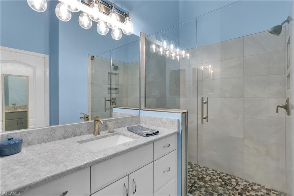 338 Newport Dr 1807, Naples, FL 34114-13