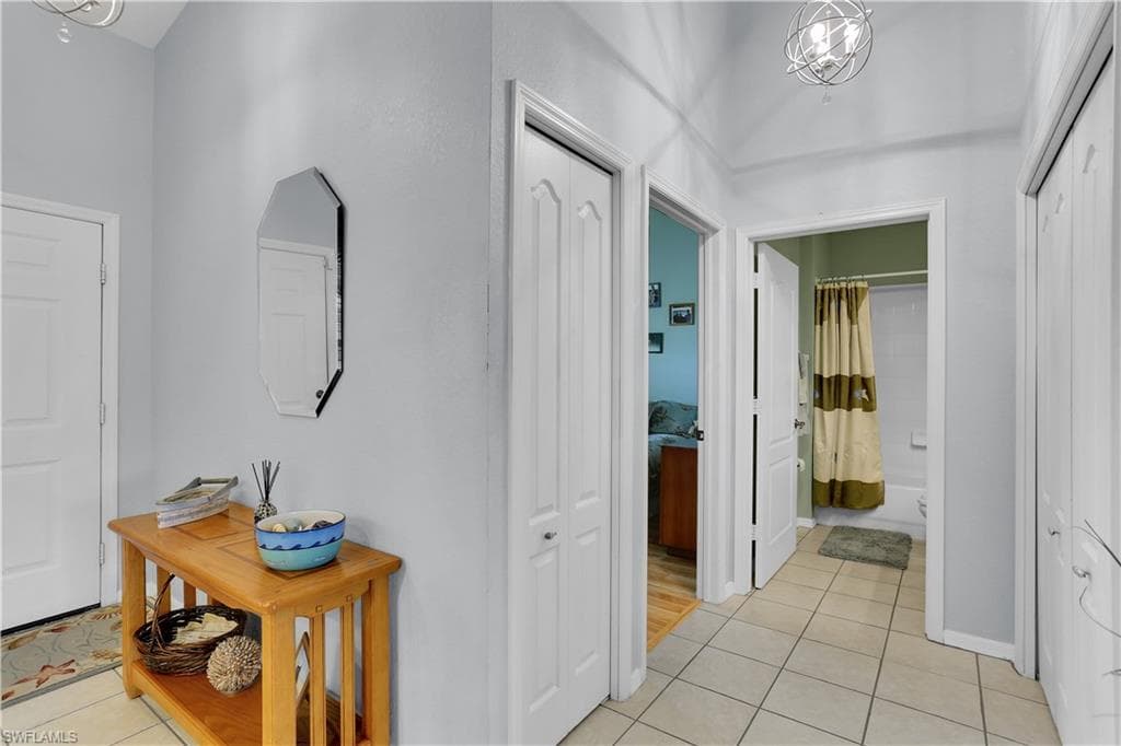 338 Newport Dr 1807, Naples, FL 34114-17