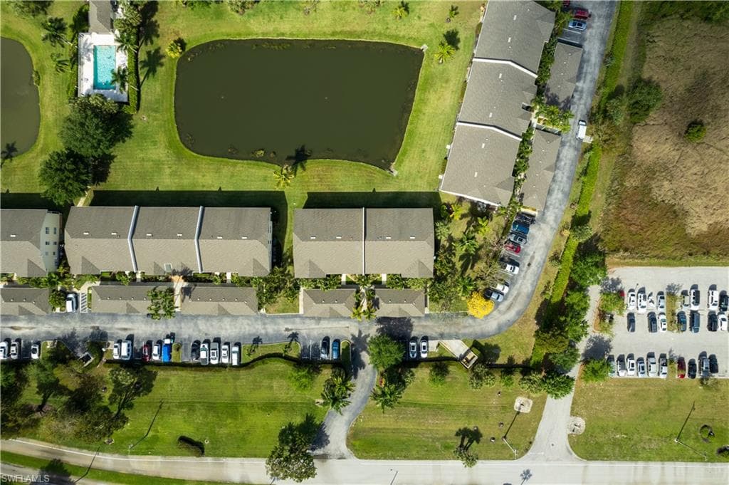 338 Newport Dr 1807, Naples, FL 34114-23