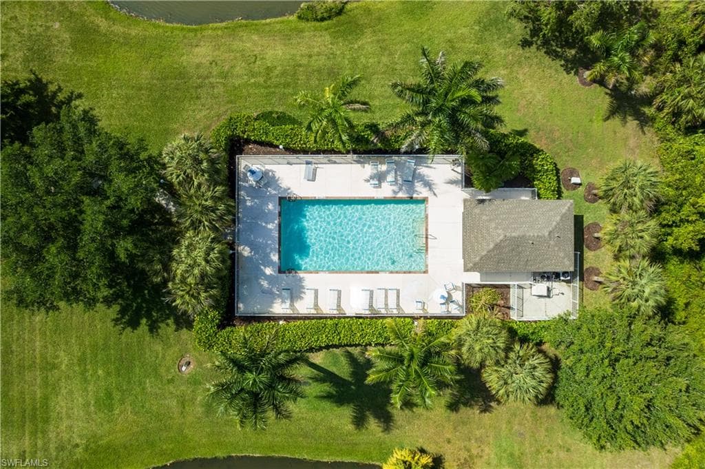 338 Newport Dr 1807, Naples, FL 34114-33