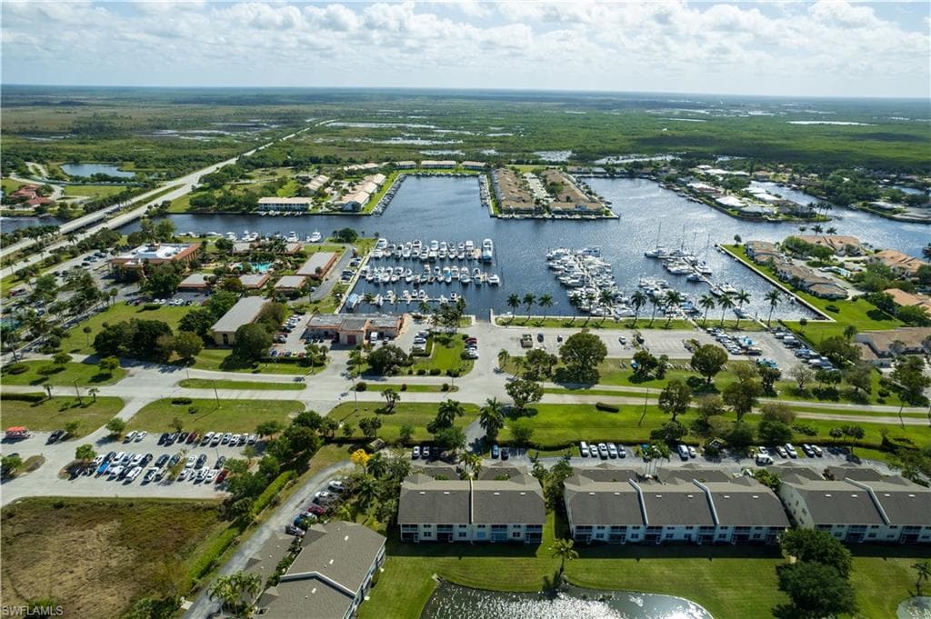 338 Newport Dr 1807, Naples, FL 34114-35