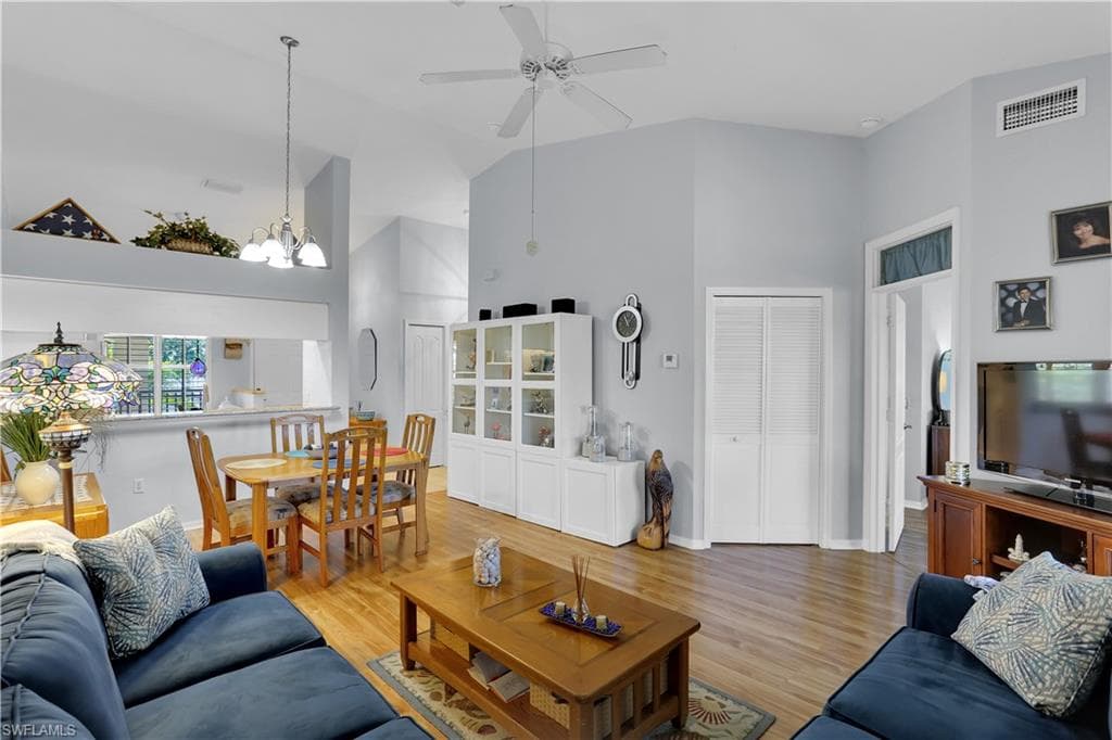 338 Newport Dr 1807, Naples, FL 34114-4