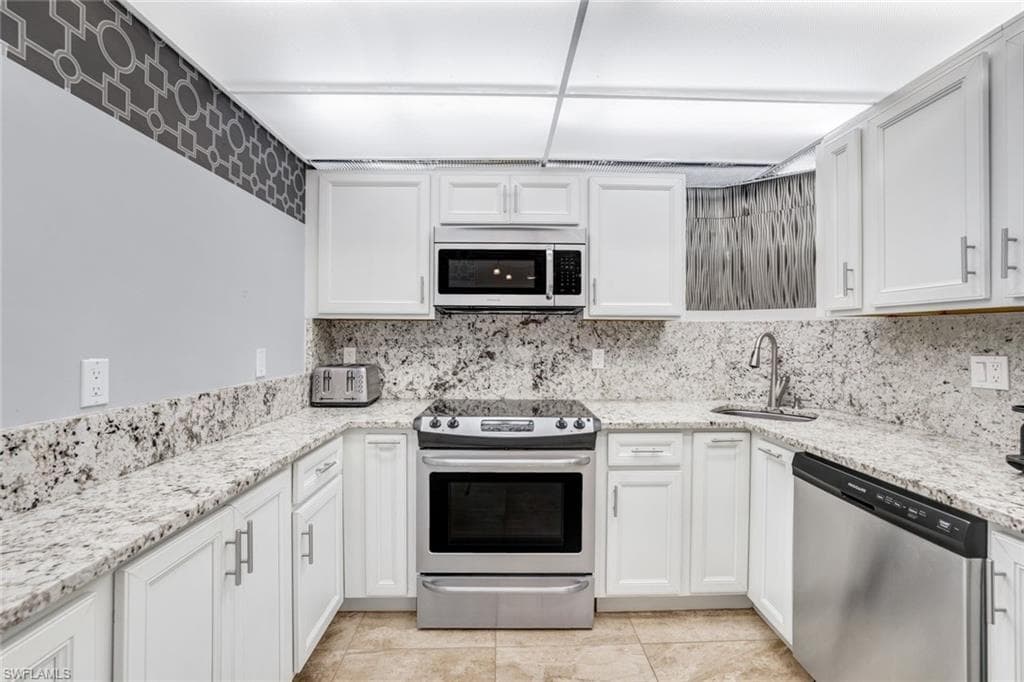 260 Seaview Ct 309, Marco Island, FL 34145-4