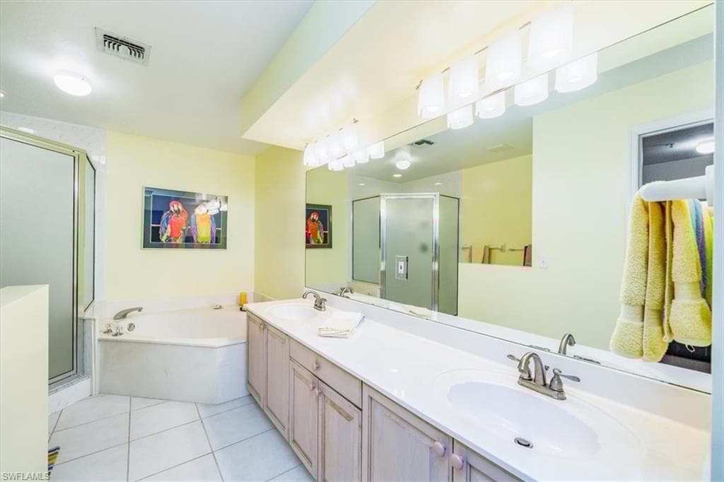 133 Vintage Bay Dr 16, Marco Island, FL 34145-13